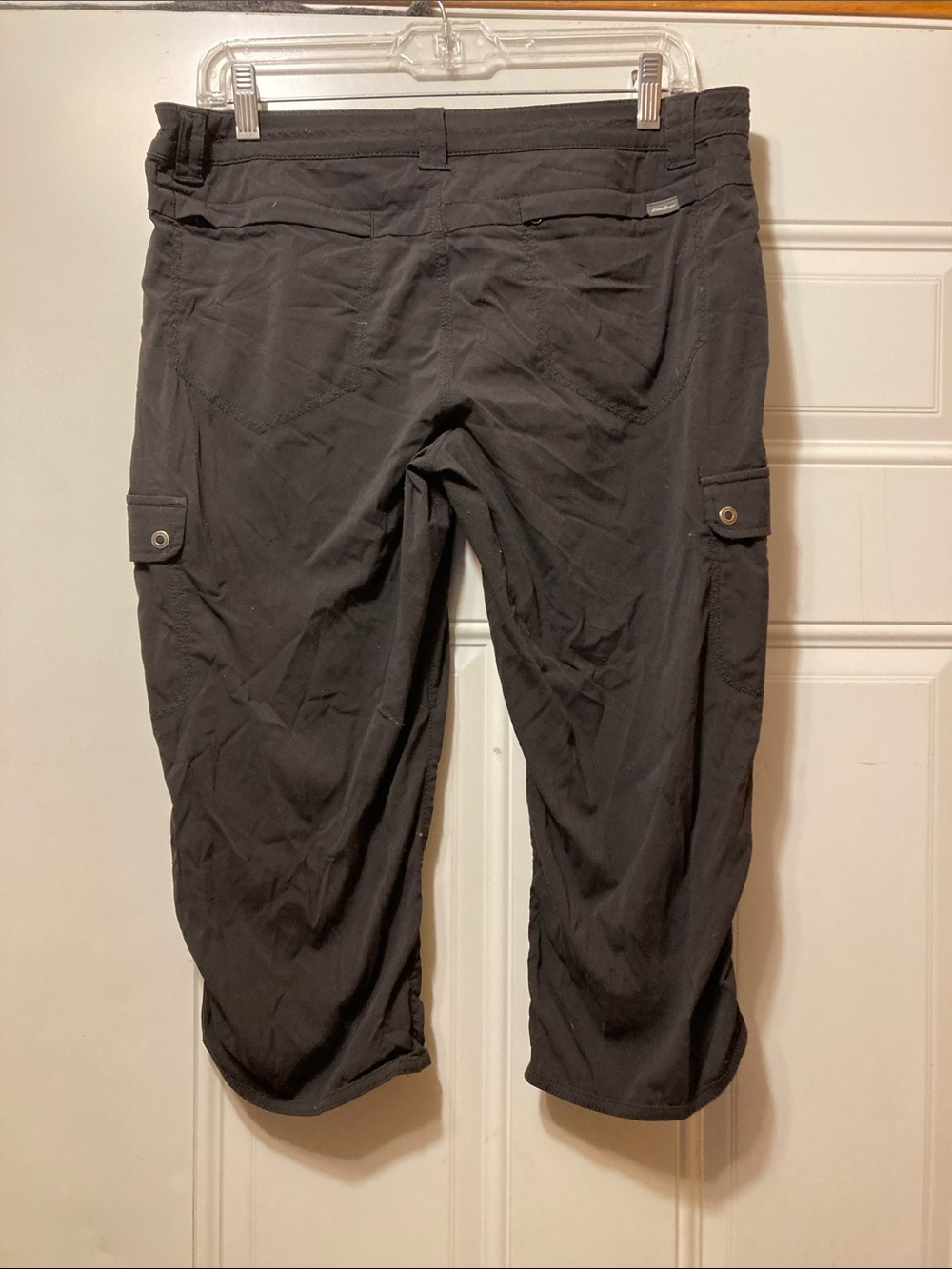 Columbia Black Cargo Capri Pants - Lightweight Casual Wear 10
